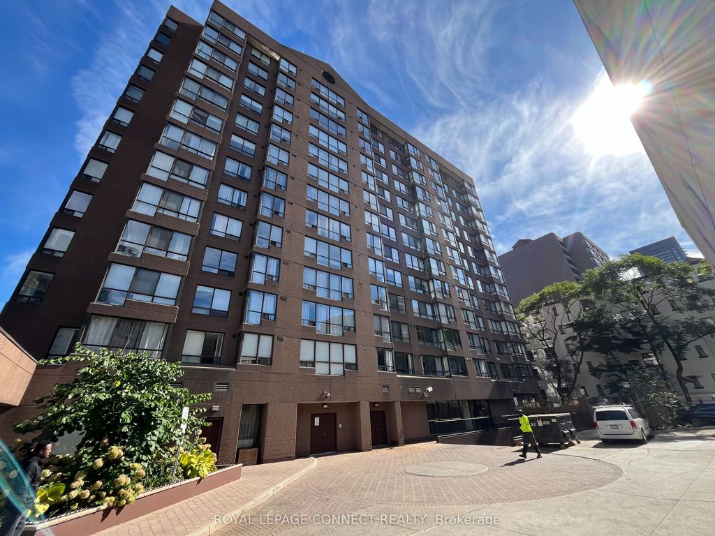 Photo of 117 Gerrard Street #601, Toronto, ON M5B 2L4 (MLS # C12458099)