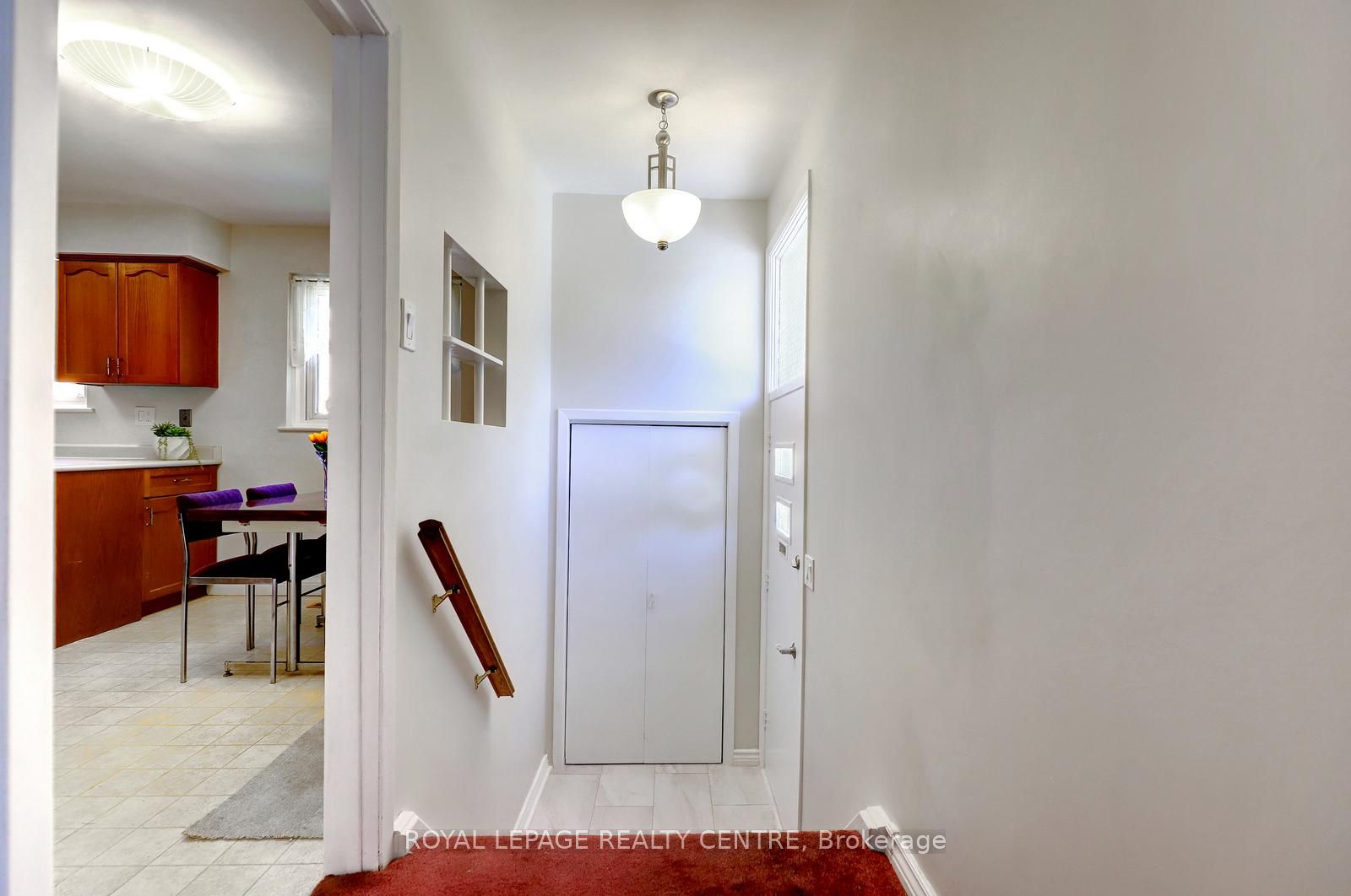 1278 Shamir Crescent
