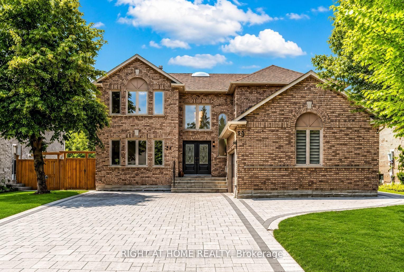 35 Harmony Hill Crescent