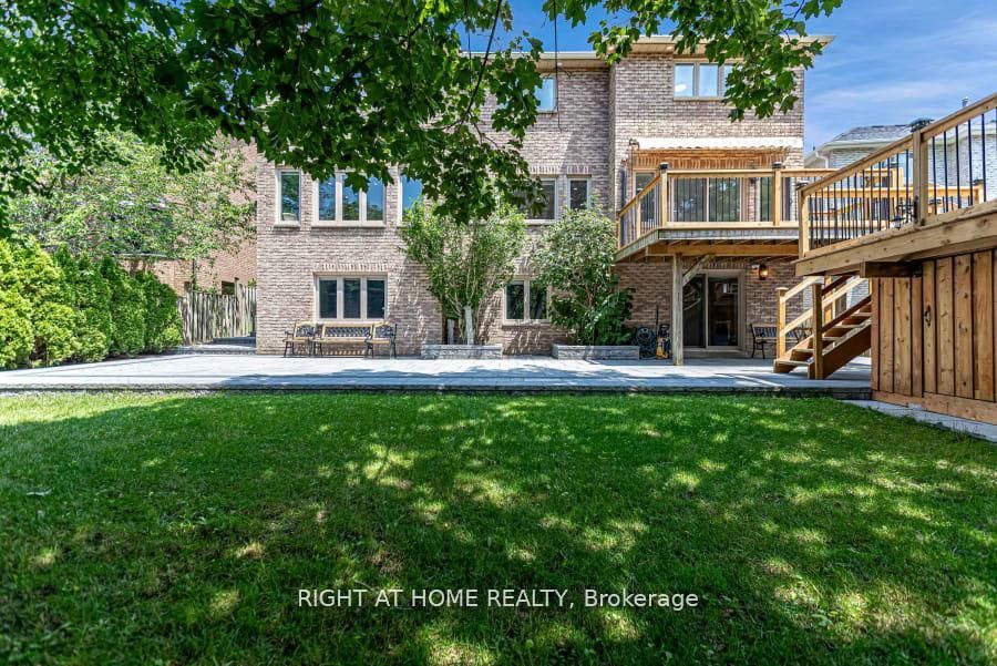 35 Harmony Hill Crescent