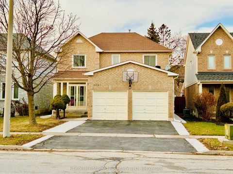 3035 Dalehurst Drive Upper Mississauga ON L5N 6M8