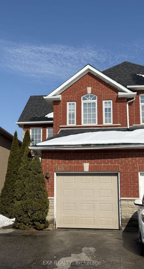 7680 Black Walnut Trail Mississauga ON L5N 8A6