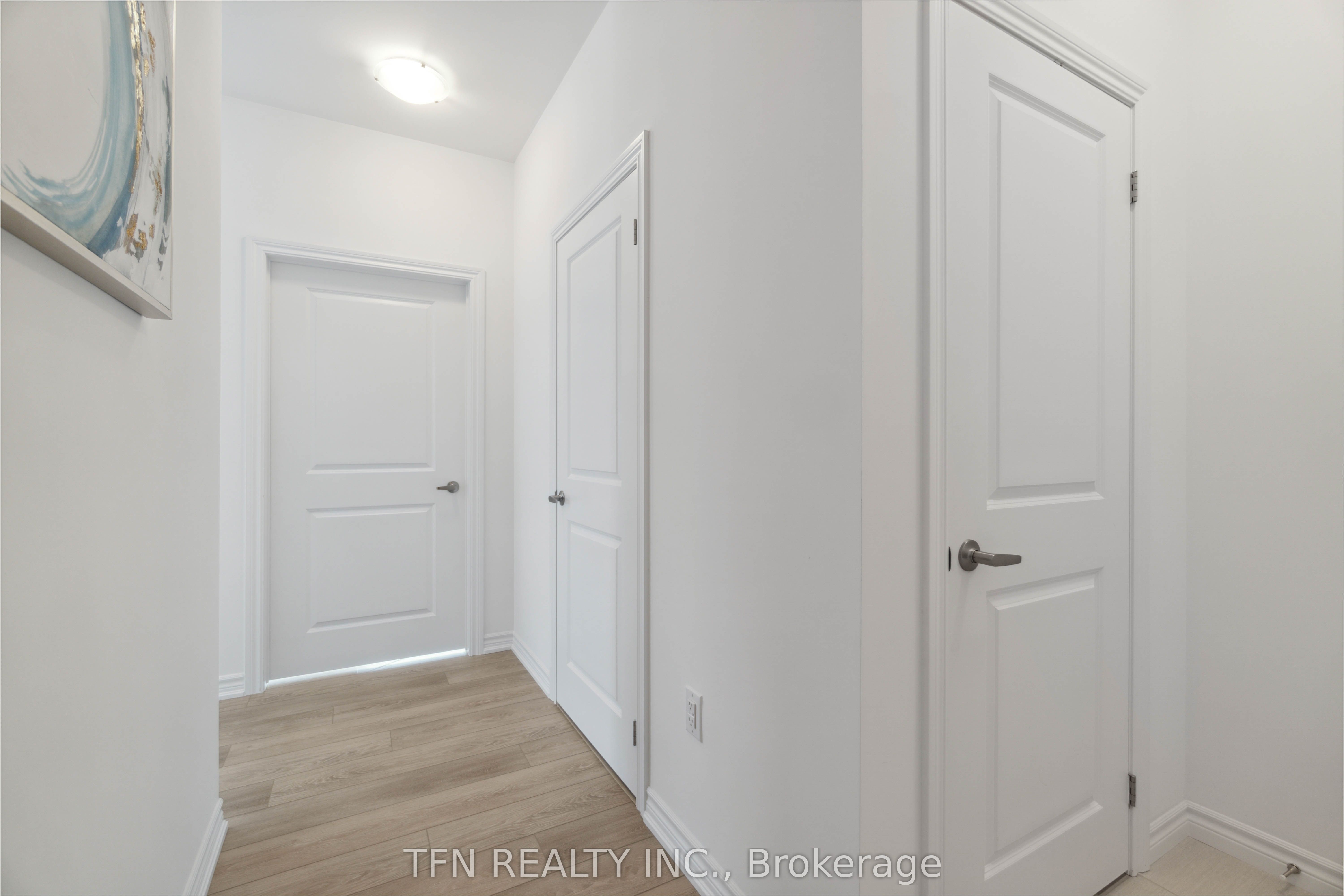 460 Dundas Street E 121