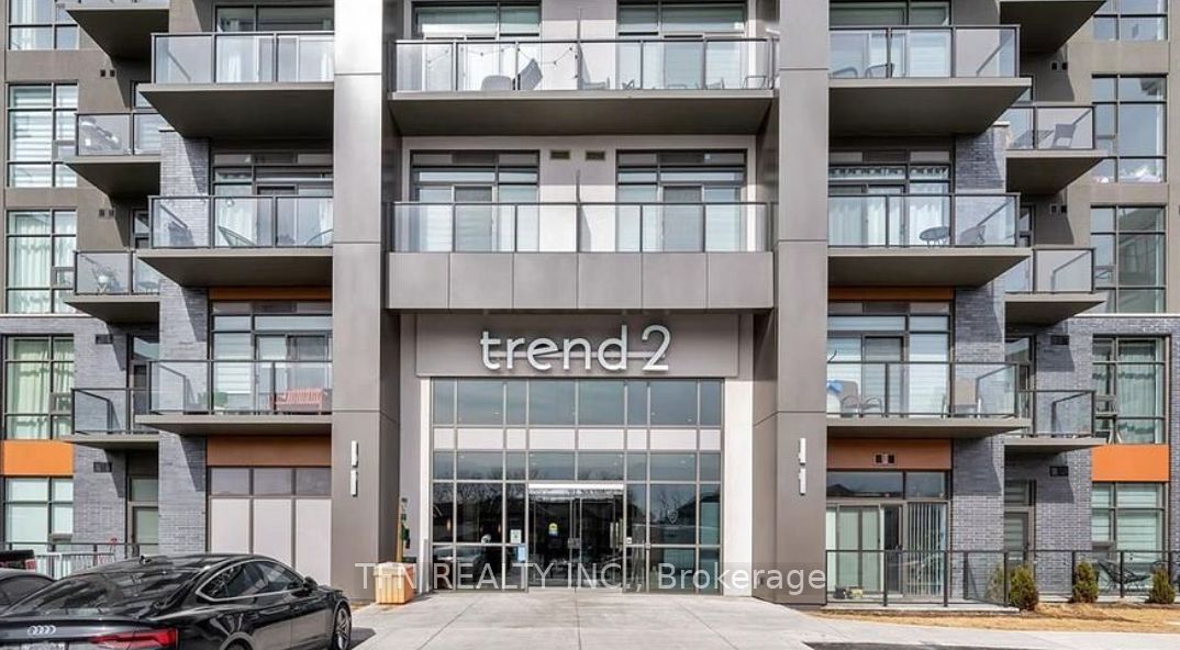 460 Dundas Street E 121