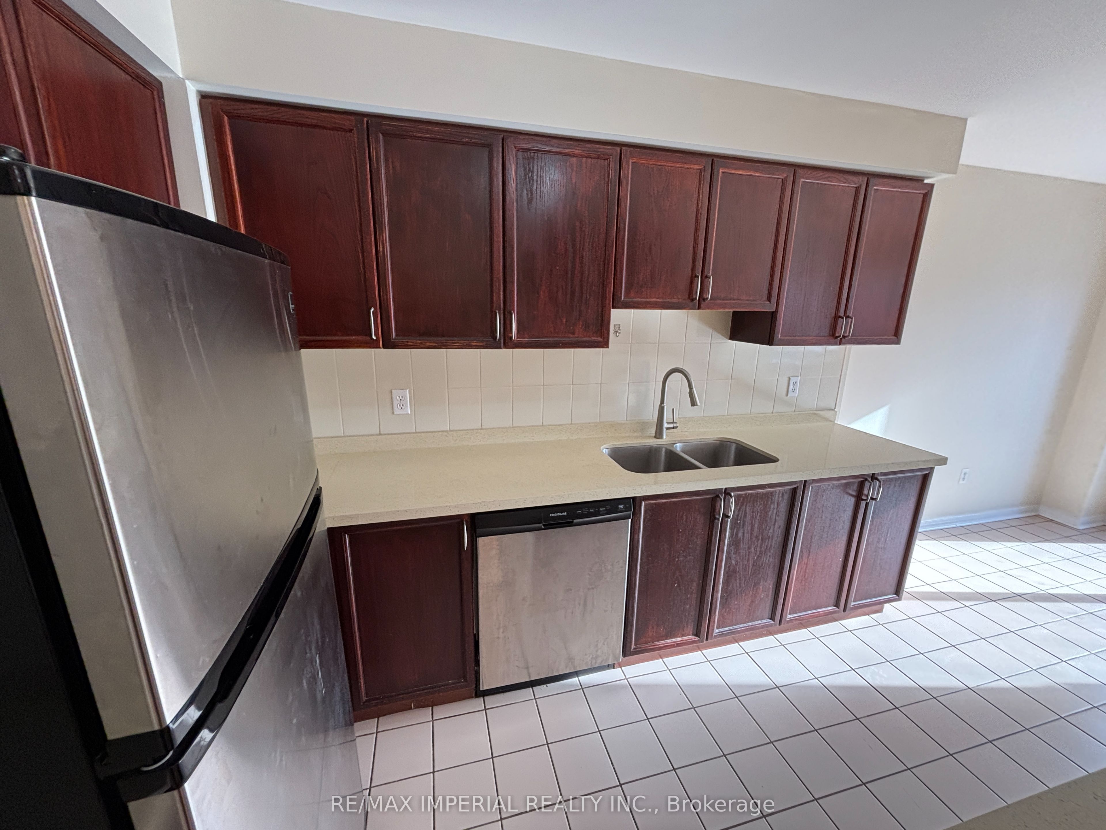 2550 Thomas Street 26