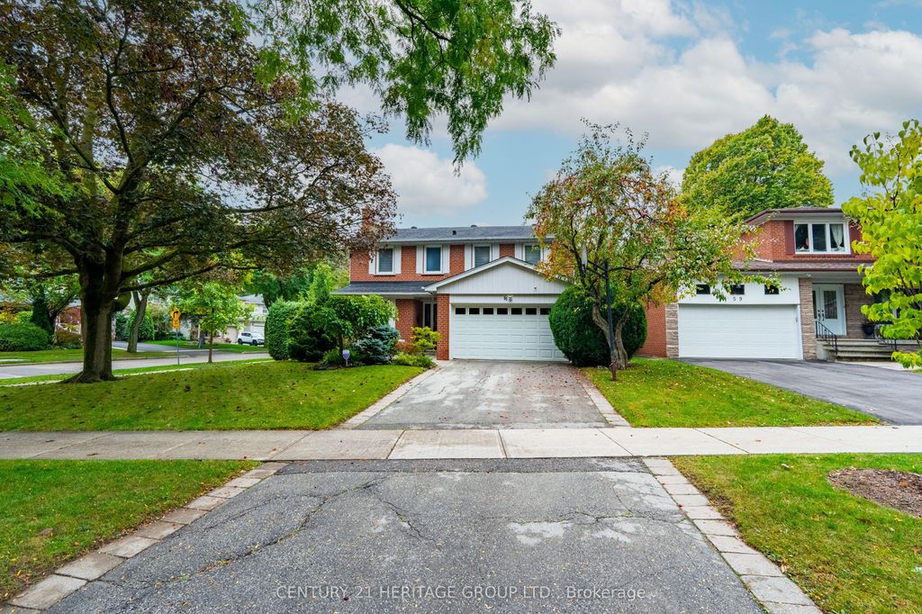 Photo of 61 Foursome Crescent, Toronto, ON M2P 1W4 (MLS # C12425629)