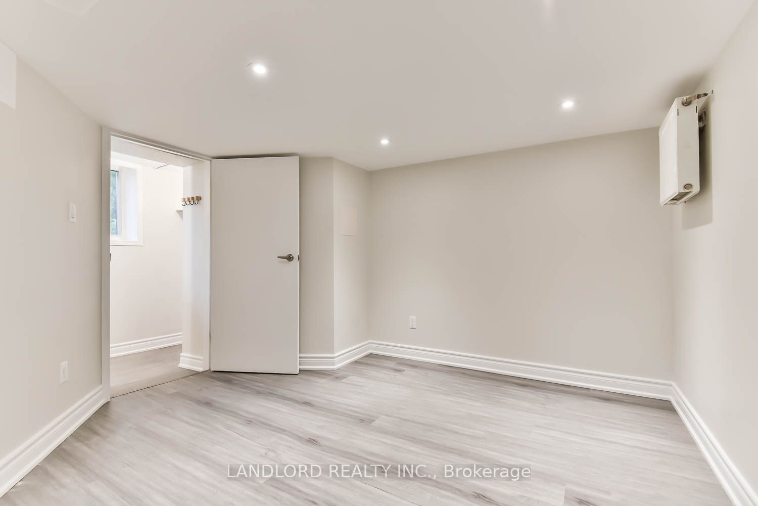 360 Roxton Road BSMT
