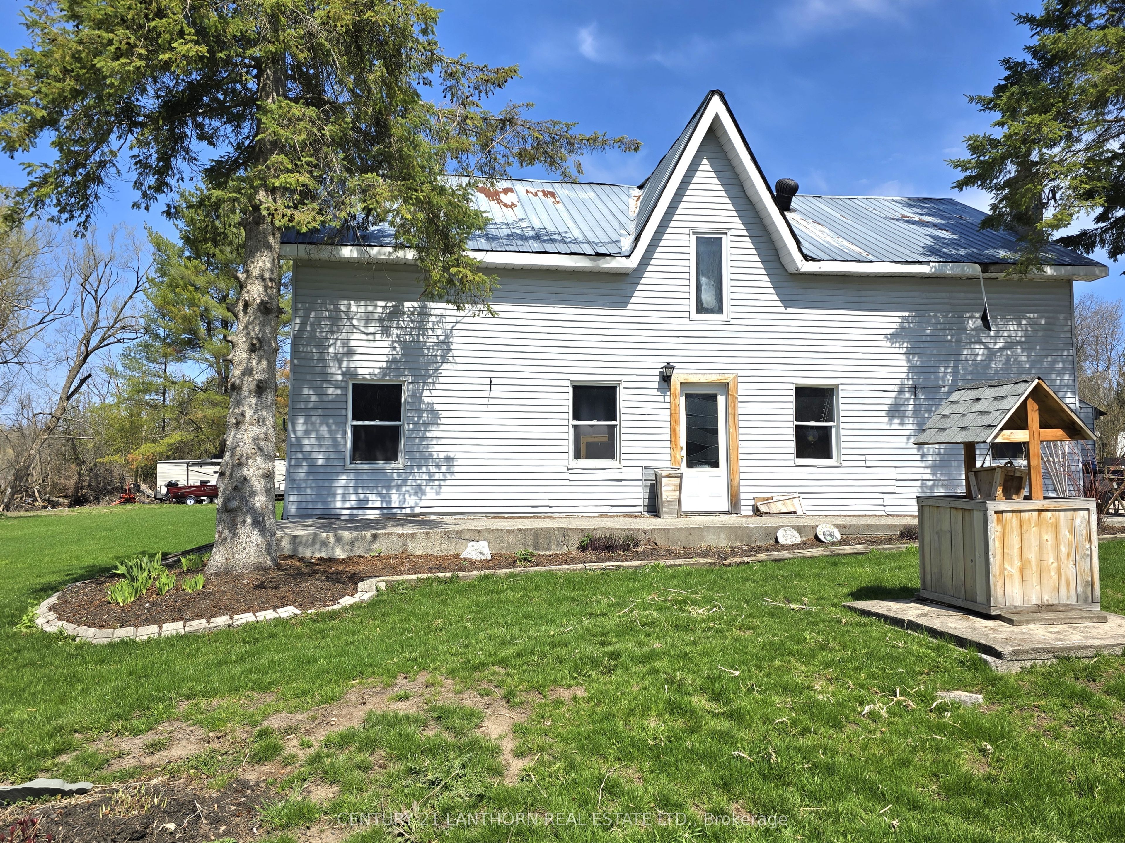 Photo 1 of 24 — 476 Smith Road, Quinte West, ON K0K 2B0