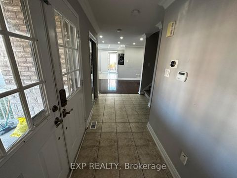 25 Prince Crescent Brampton ON L7A 2C9