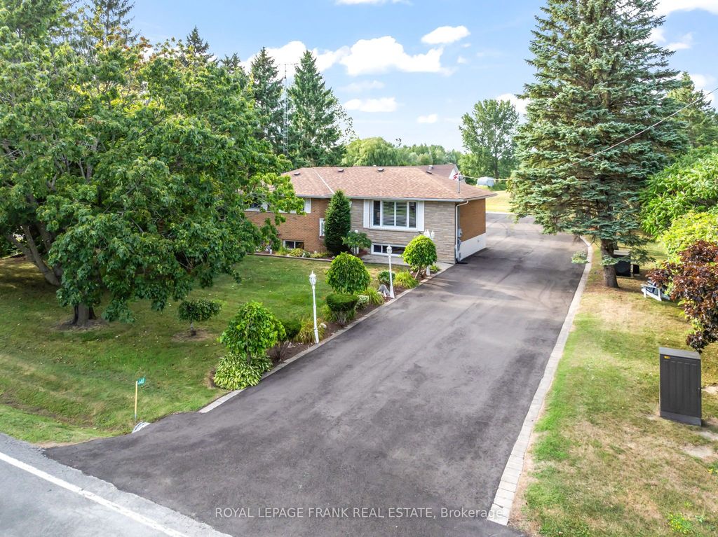 Photo of 1440 Pebblestone Road, Clarington, ON L1E 2K5 (MLS # E12860368)