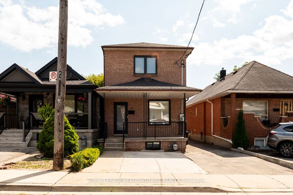 Photo of 17 Kersdale Avenue, Toronto, ON M6M 1C9 (MLS # W12531114)