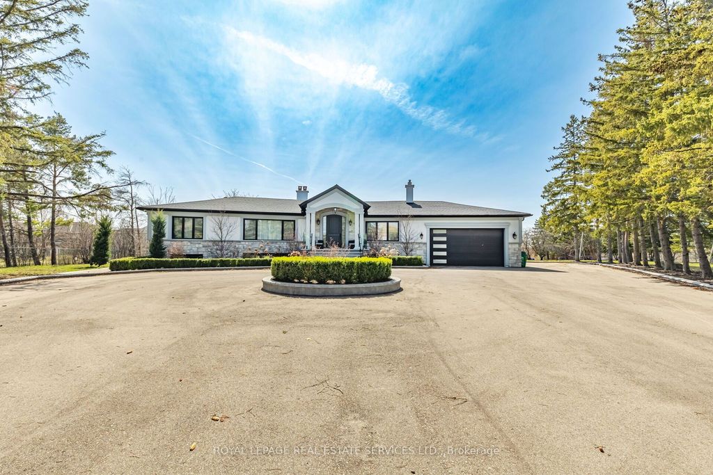 Photo of 12 Julian Drive, Brampton, ON L6P 0L2 (MLS # W12652716)