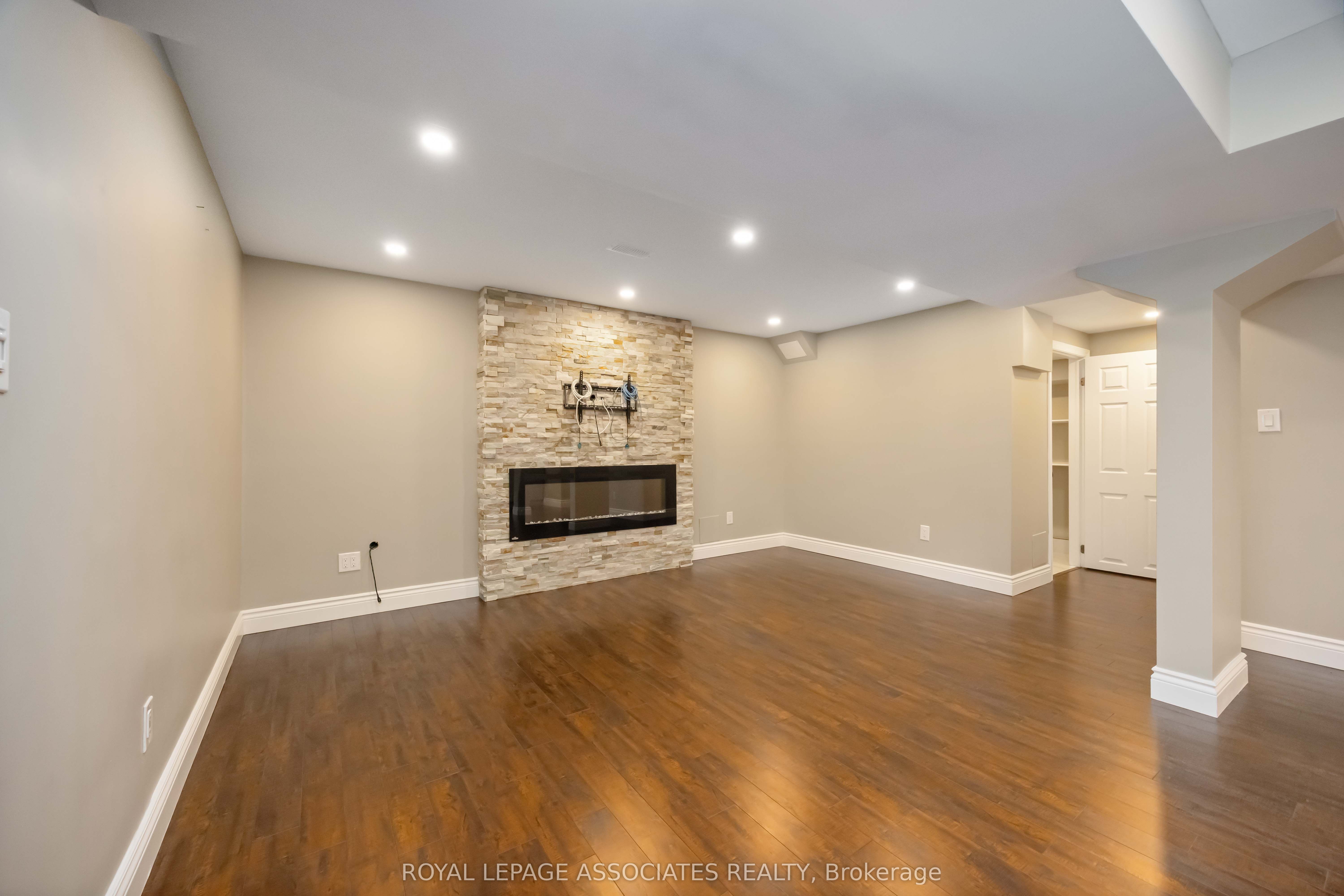 61 Estrella Crescent BSMT