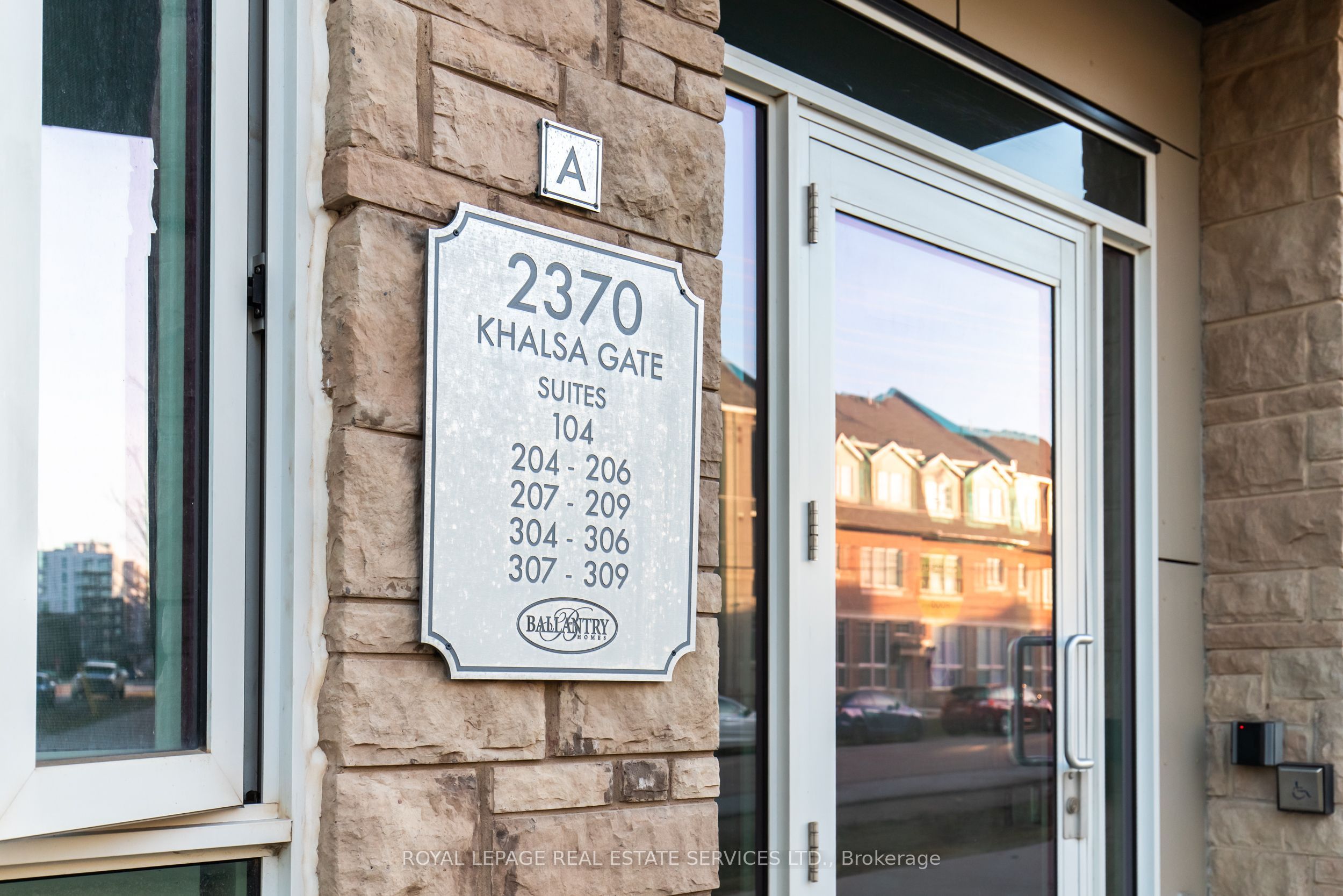 2370 Khalsa Gate 304