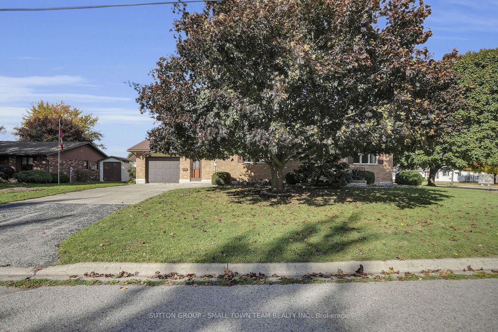 Photo of 110 John Street W, South Huron, ON N0M 1S2 (MLS # X12473364)