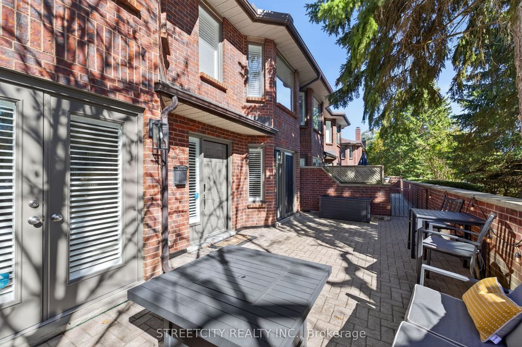 Photo of 152 Albert Street #2, London East, ON N6A 1M1 (MLS # X12703326)