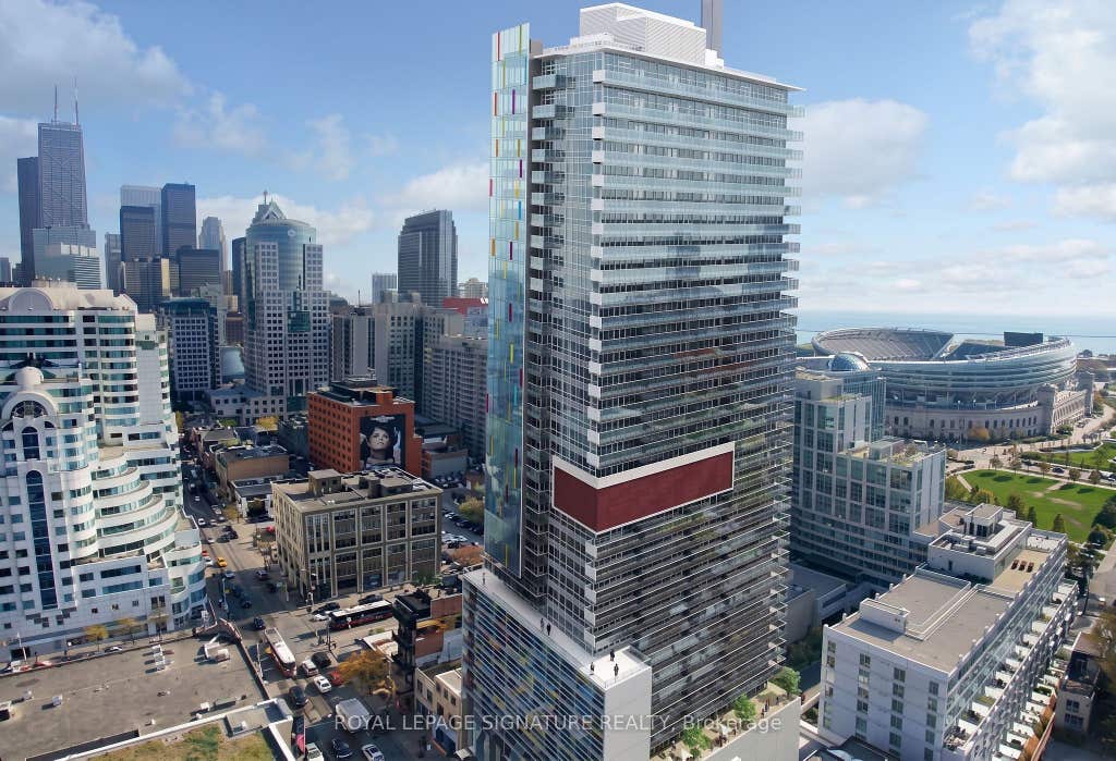 Photo of 375 King Street #3210, Toronto, ON M5V 1K5 (MLS # C13634364)