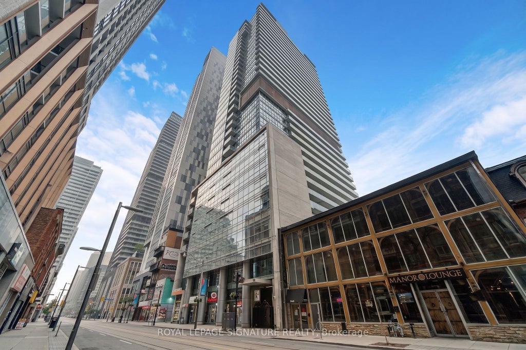 Photo of 375 King Street #3210, Toronto, ON M5V 1K5 (MLS # C13634364)