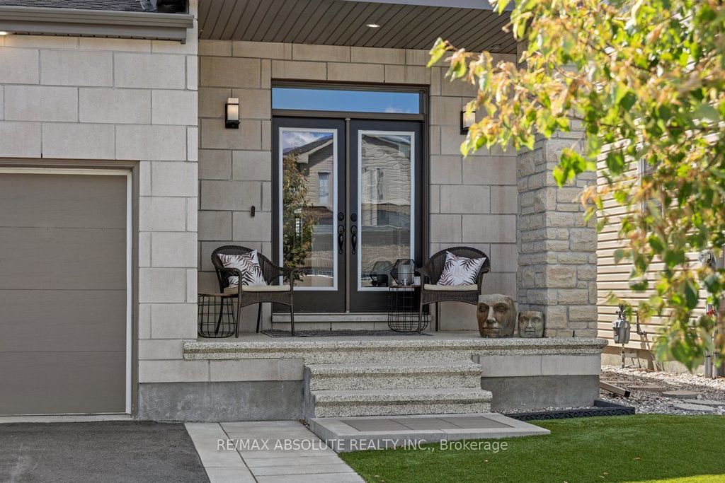 Photo of 1008 Manege Street, Stittsville - Munster - Richmond, ON K2S 0Y7 (MLS # X12740170)