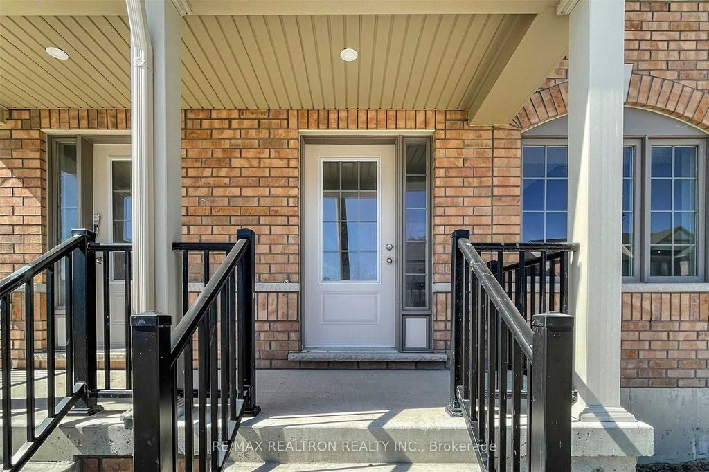 Photo of 203 Royal Northern Path #73, Oshawa, ON L1L 0R6 (MLS # E12839298)