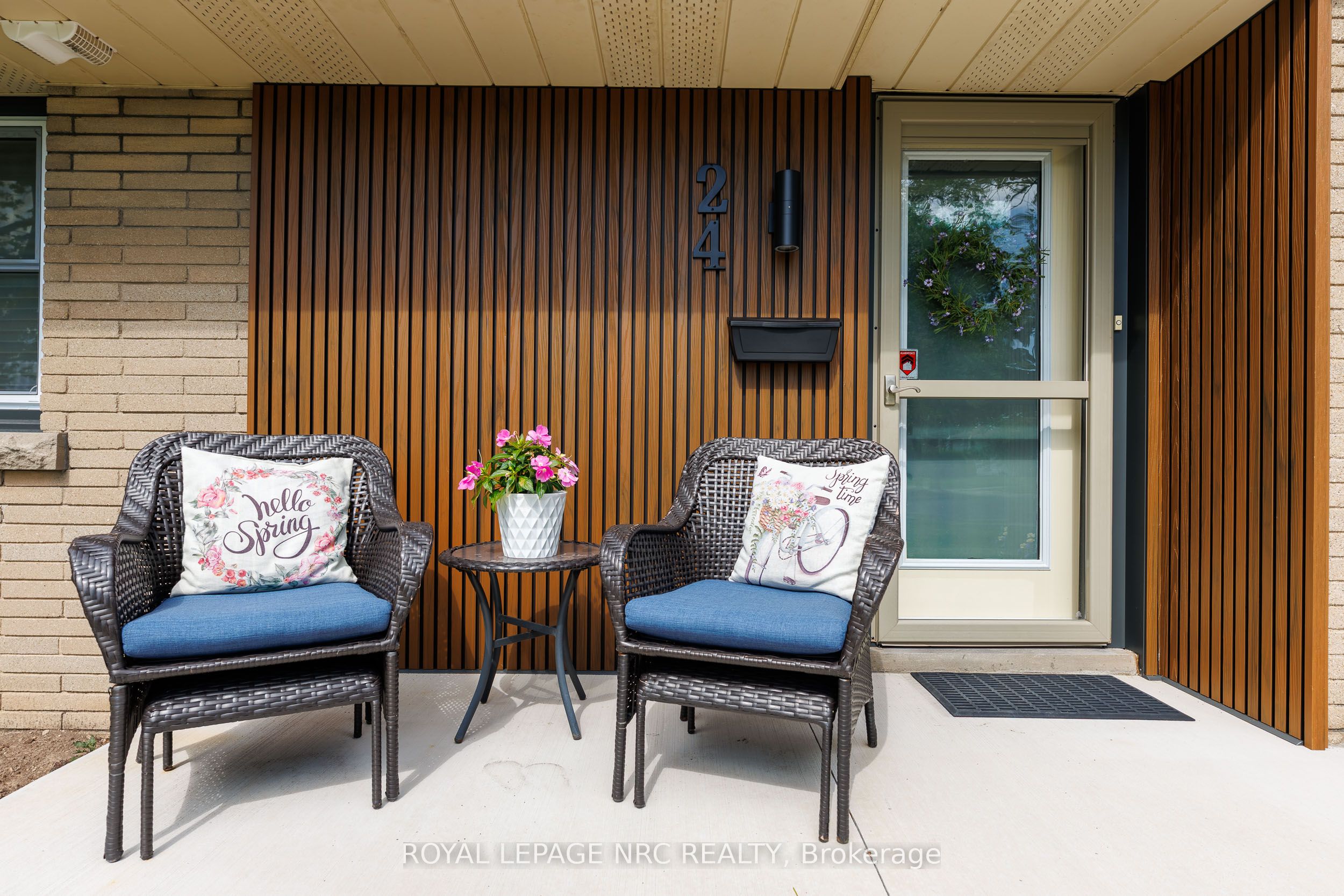 24 Munro Street