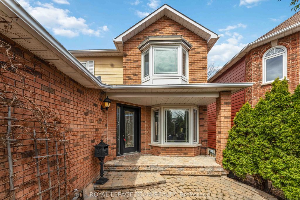 Photo of 86 Sai Crescent, Hunt Club - South Keys and Area, ON K1G 5N9 (MLS # X13055764)