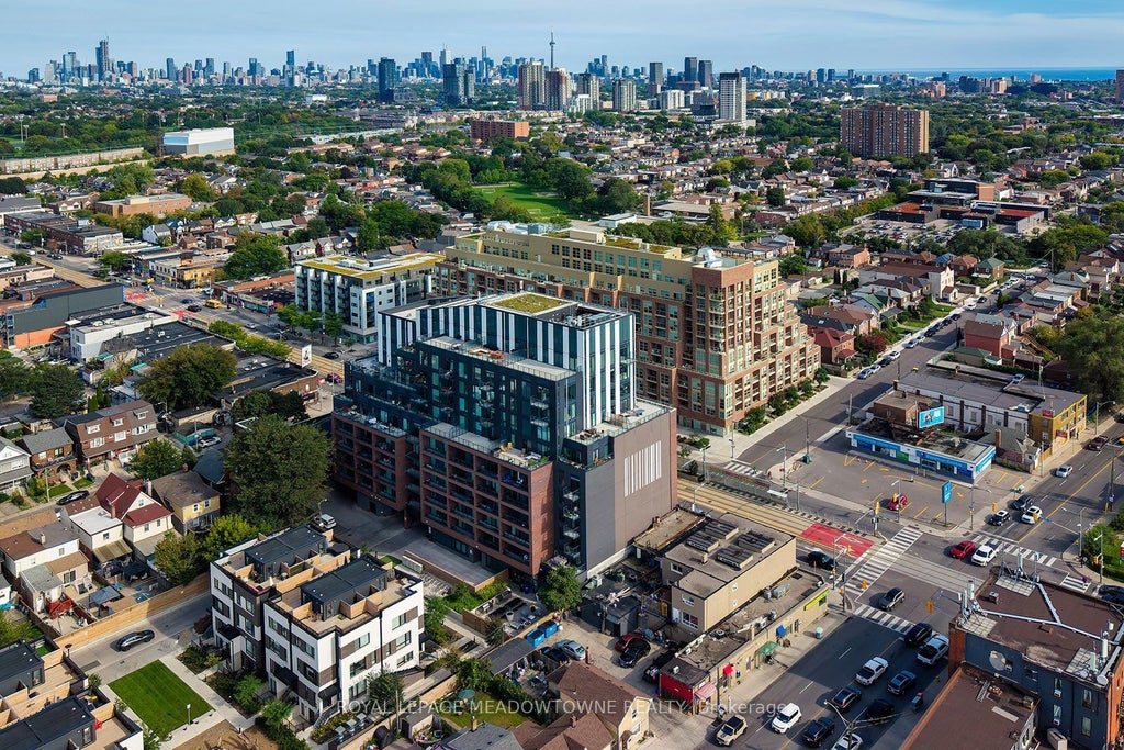 Photo of 1808 St. Clair Avenue W #712, Toronto, ON M6N 1J5 (MLS # W13884128)