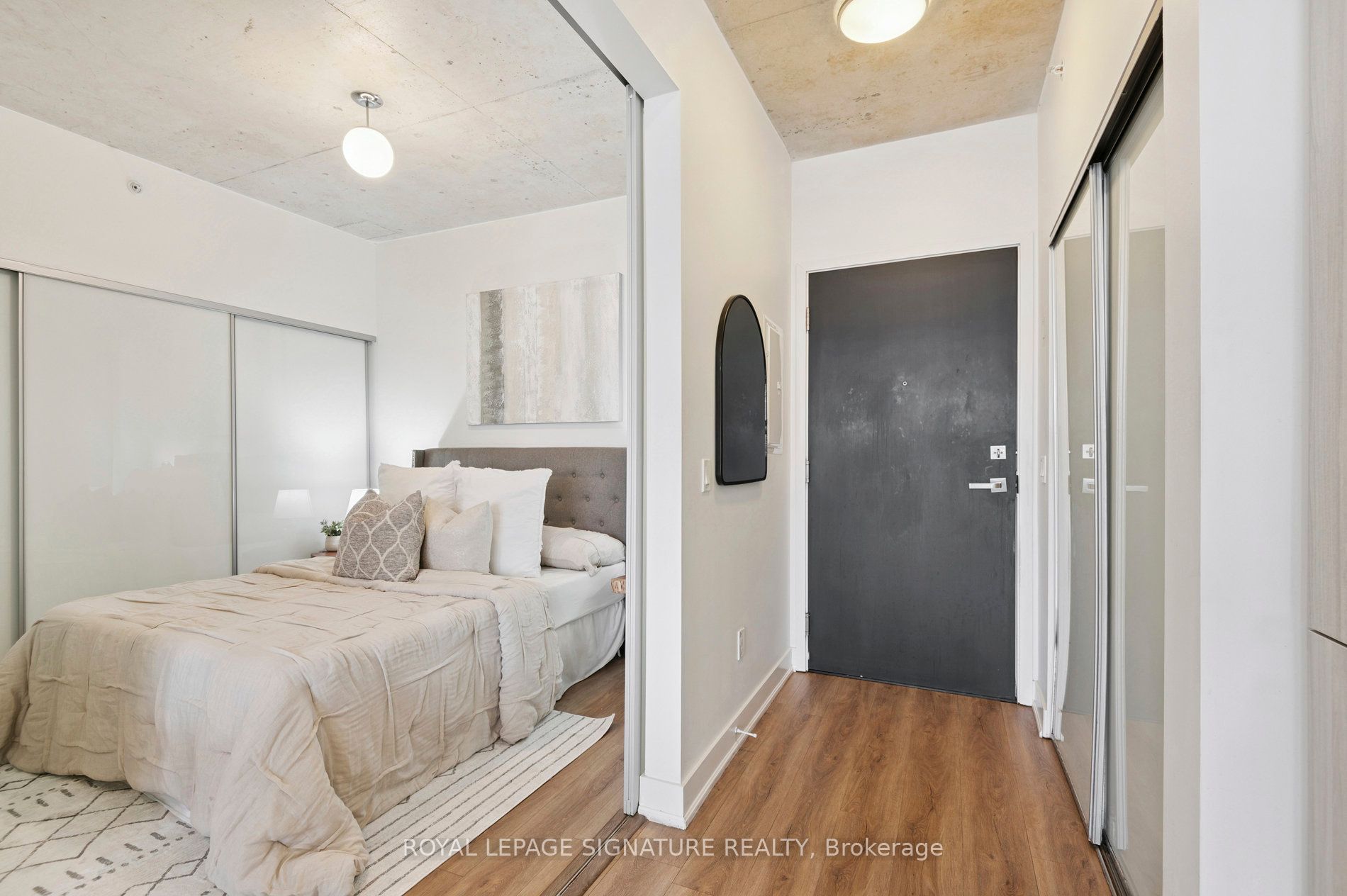 665 Kingston Road 407