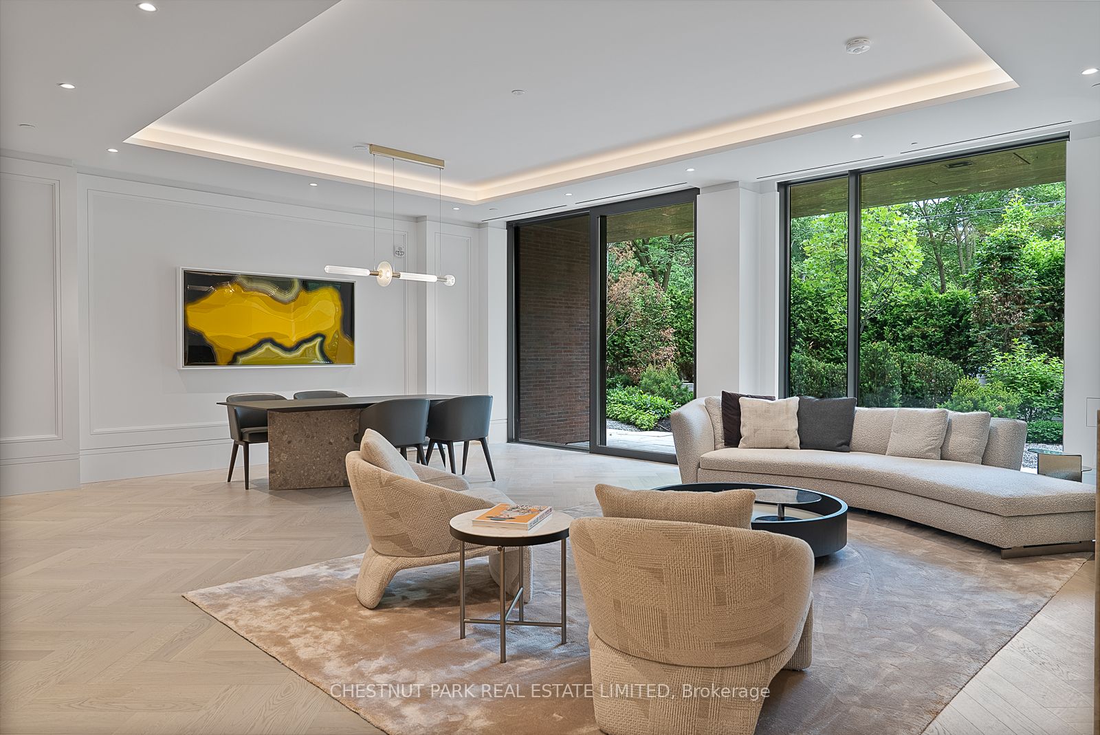 7 Dale Avenue 102