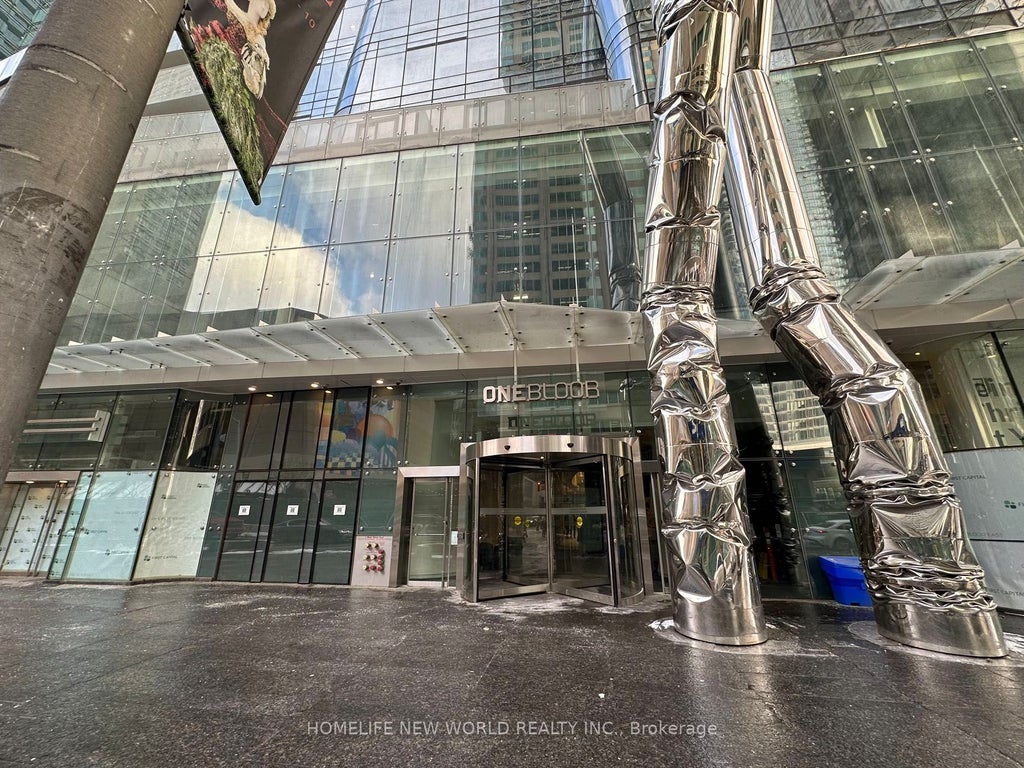 Photo of 1 Bloor Street E #5004, Toronto, ON M4W 0A8 (MLS # C13789292)