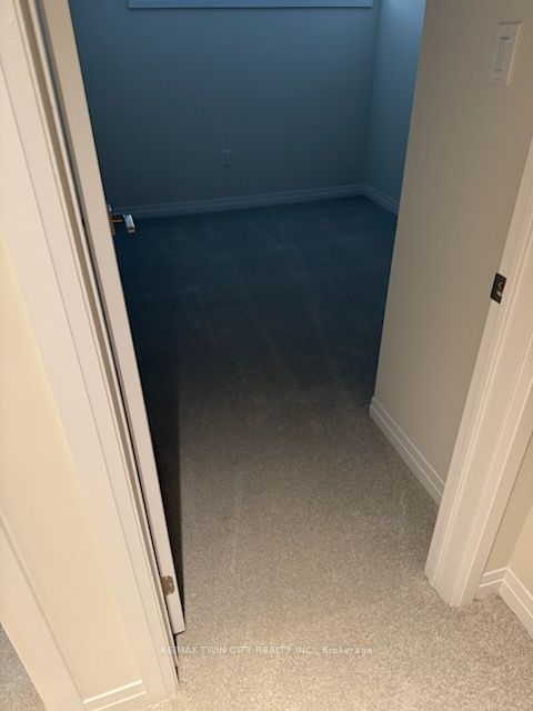 35 Fieldridge Crescent 28