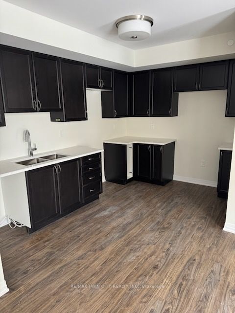 35 Fieldridge Crescent 28