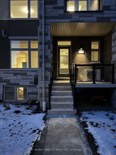 35 Fieldridge Crescent 28 Brampton ON L6R 0A7