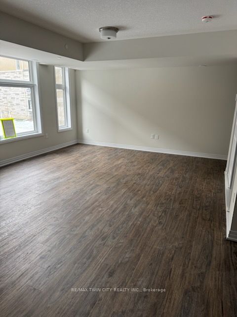 35 Fieldridge Crescent 28