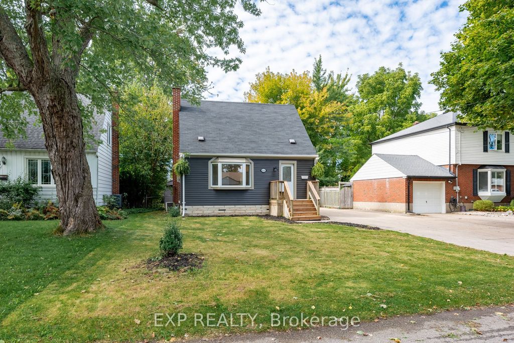Photo of 3047 Saint Patrick Avenue, Niagara Falls, ON L2J 2M7 (MLS # X12857984)