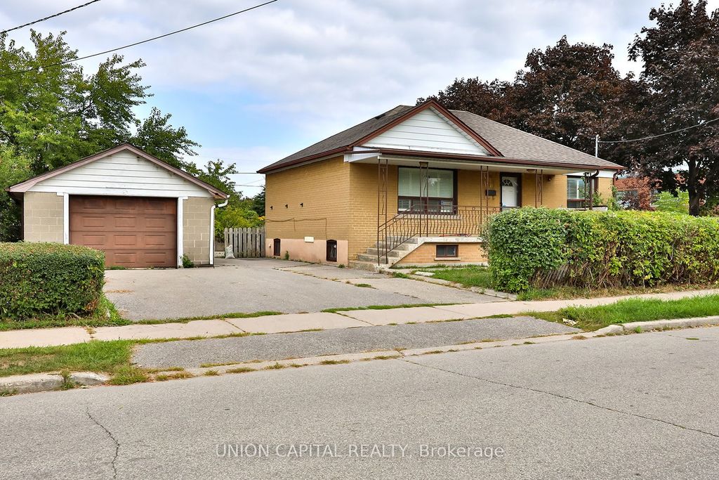 Photo of 38 Claver Avenue, Toronto, ON M6B 2V8 (MLS # W12811654)