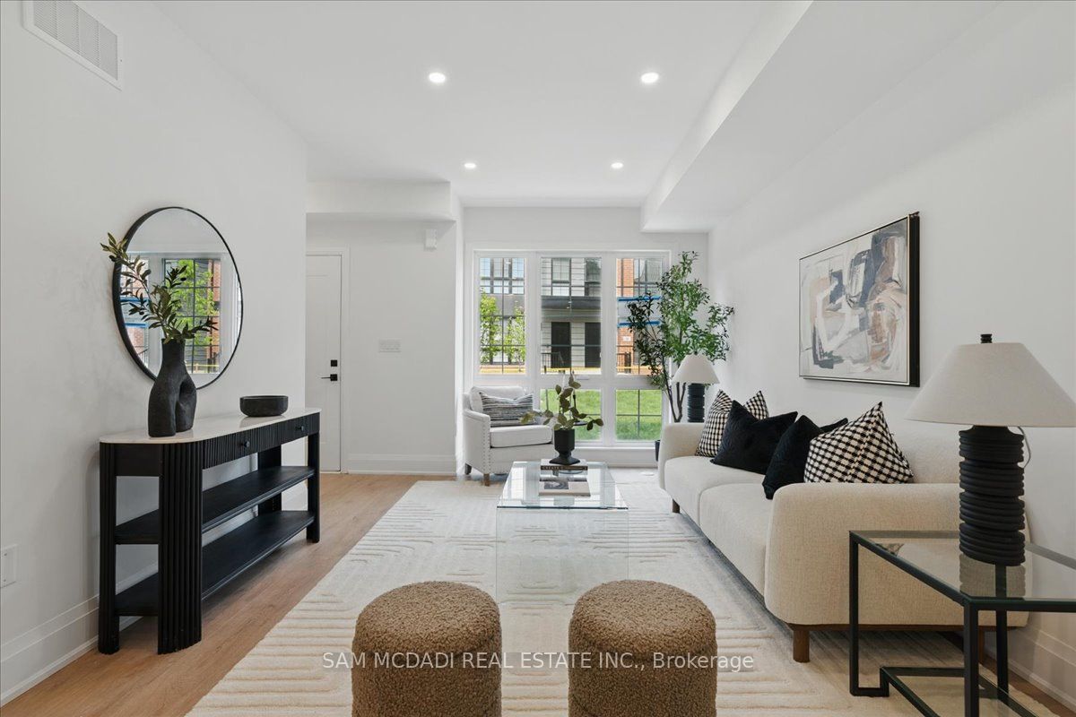 33 Burleigh Mews