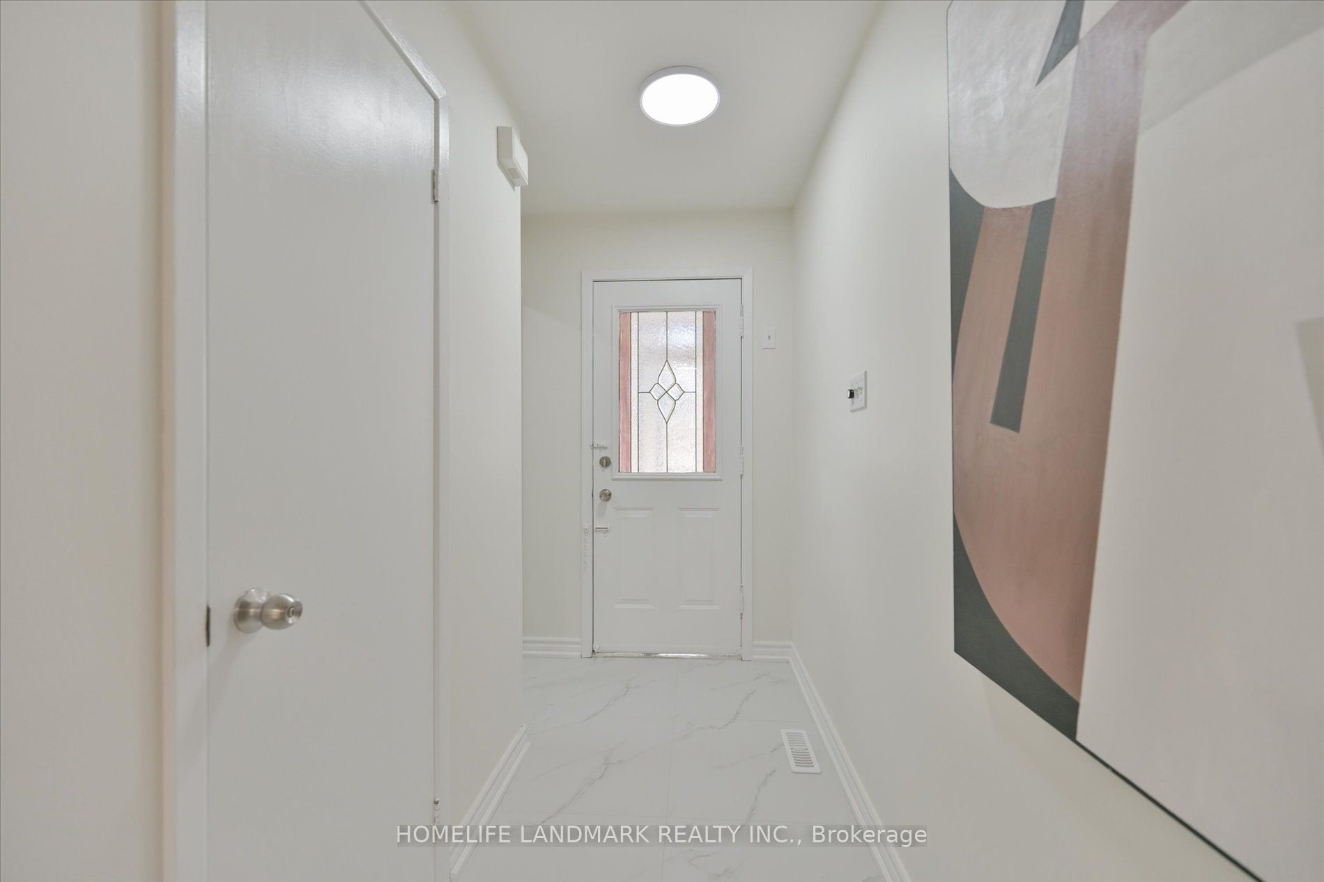 208 Woodhall Road