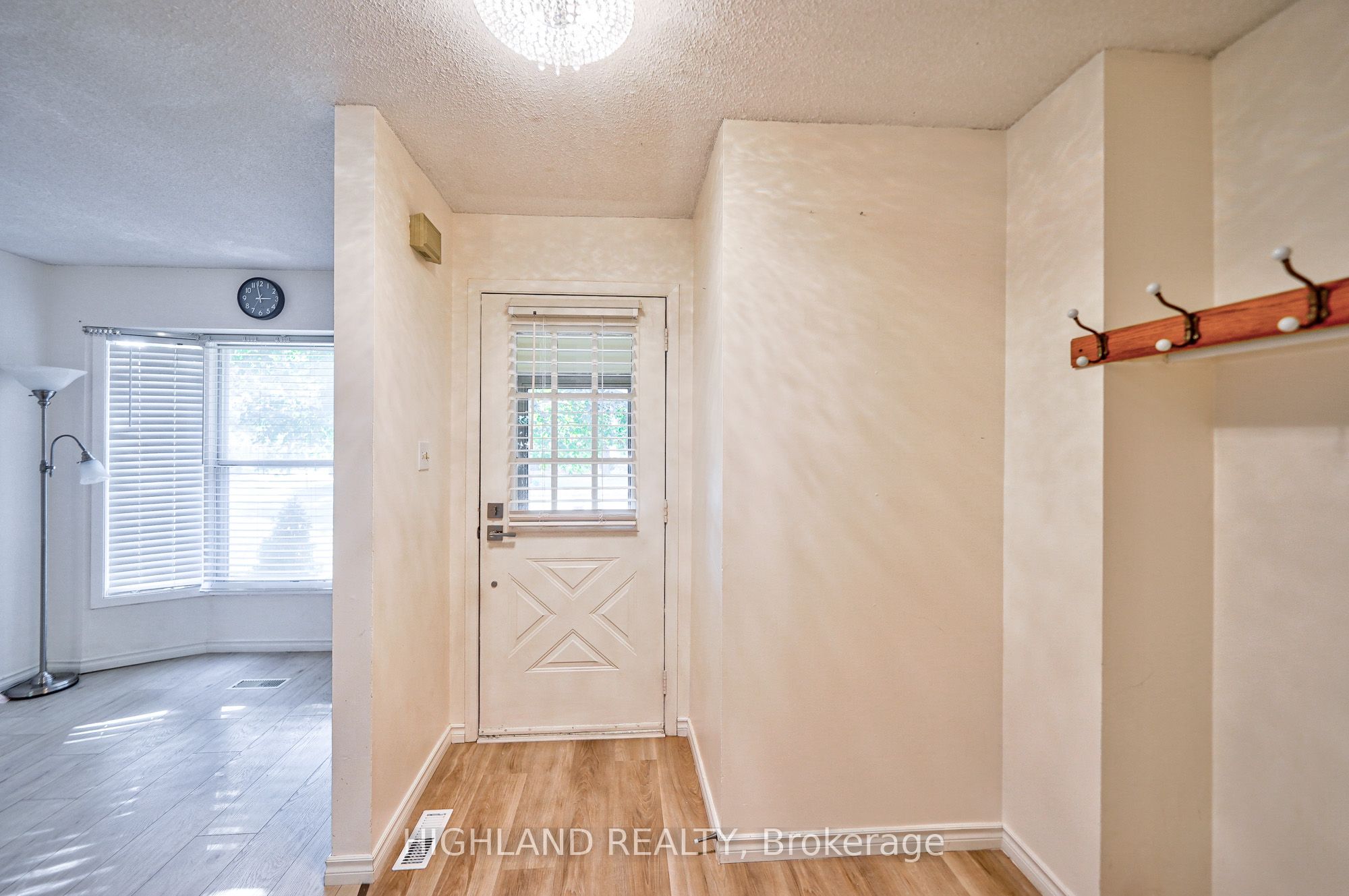 6455 Tisler Crescent