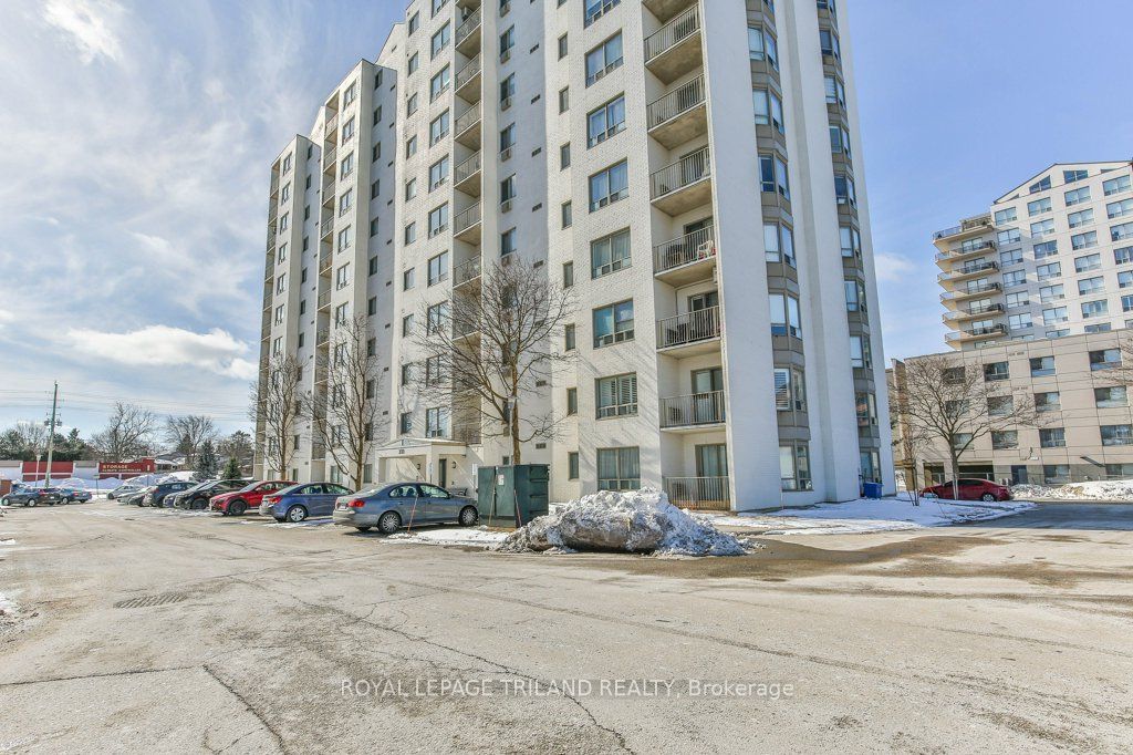 Photo of 333 COMMISSIONERS Road W #405, London South, ON N6J 4X7 (MLS # X12852664)