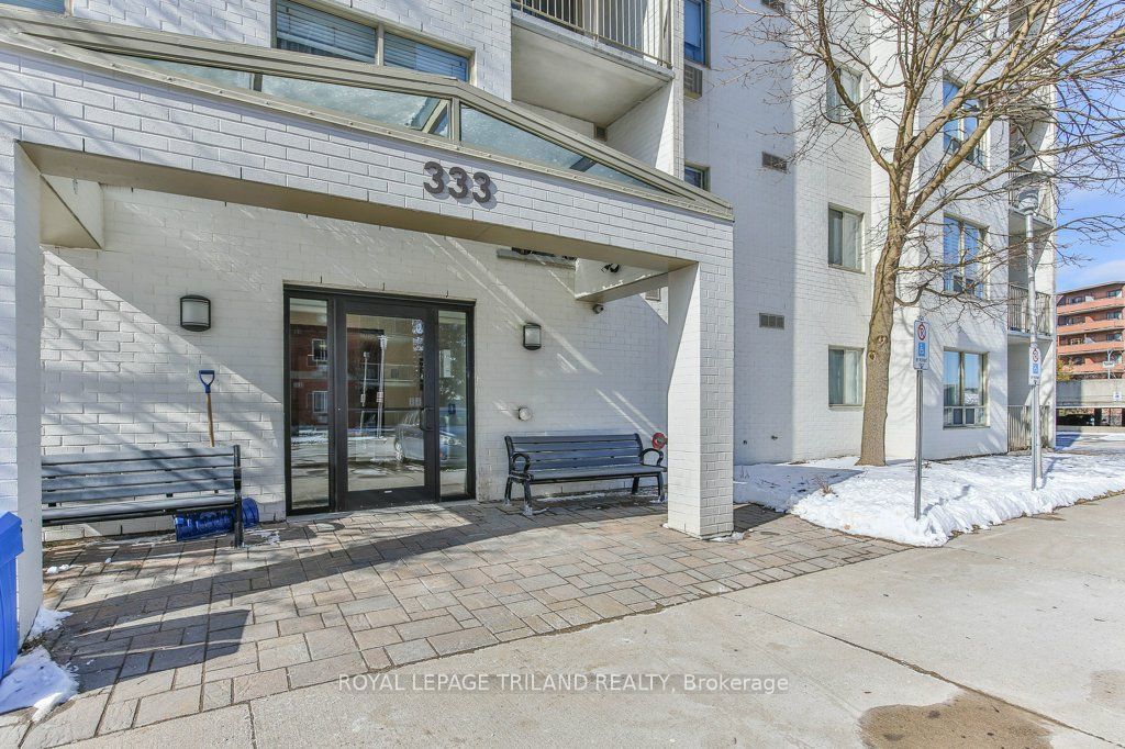 Photo of 333 COMMISSIONERS Road W #405, London South, ON N6J 4X7 (MLS # X12852664)