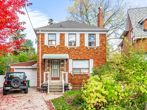 Photo of 51 Glenavy Avenue, Toronto, ON M4P 2T9 (MLS # C12487786)