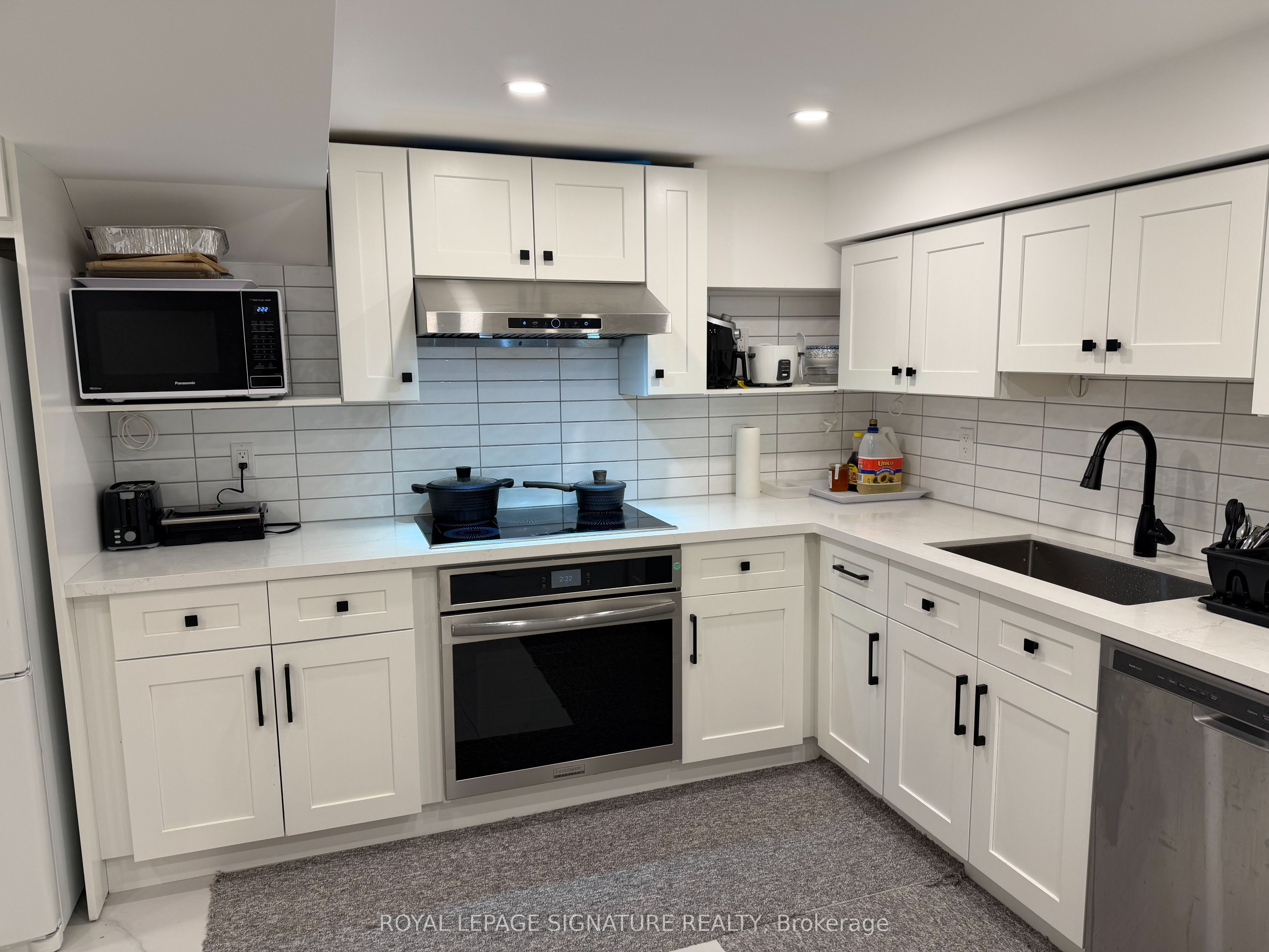 Photo 1 of 10 — 9 Breadner Drive Shared Basement, Toronto, ON M9R 3M3