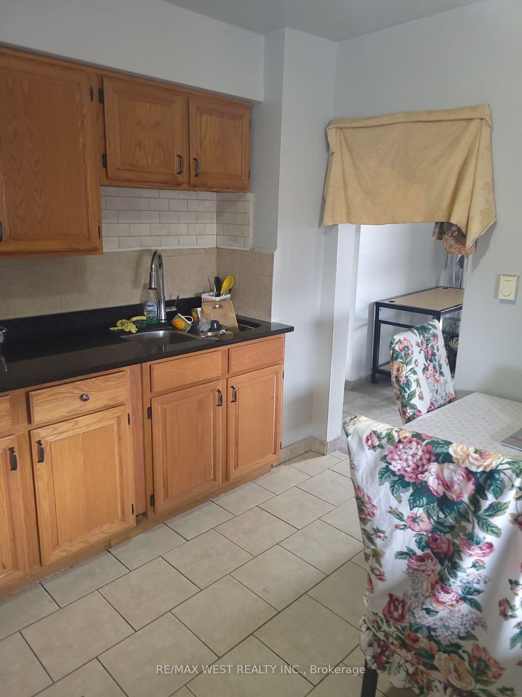 Photo of 1238 Niagara Street #1240, Windsor, ON N9A 3V6 (MLS # X12569358)