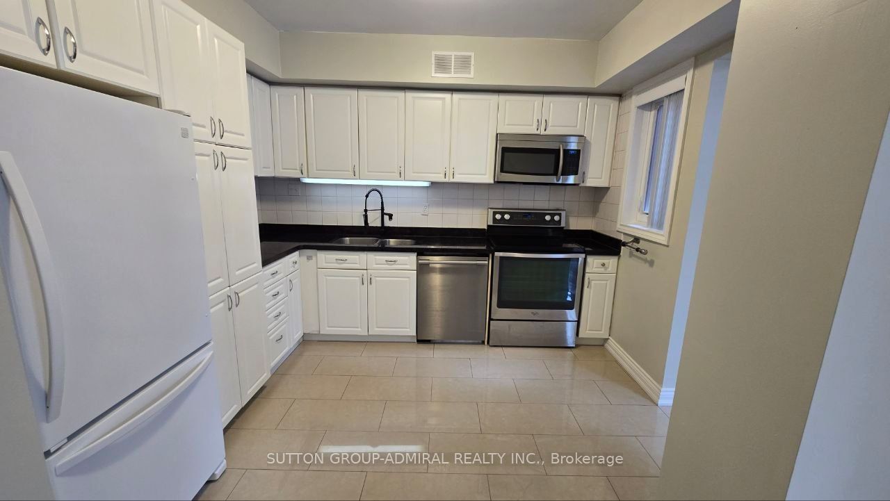 37 Laureleaf, Thornhill Laureleaf Road 37