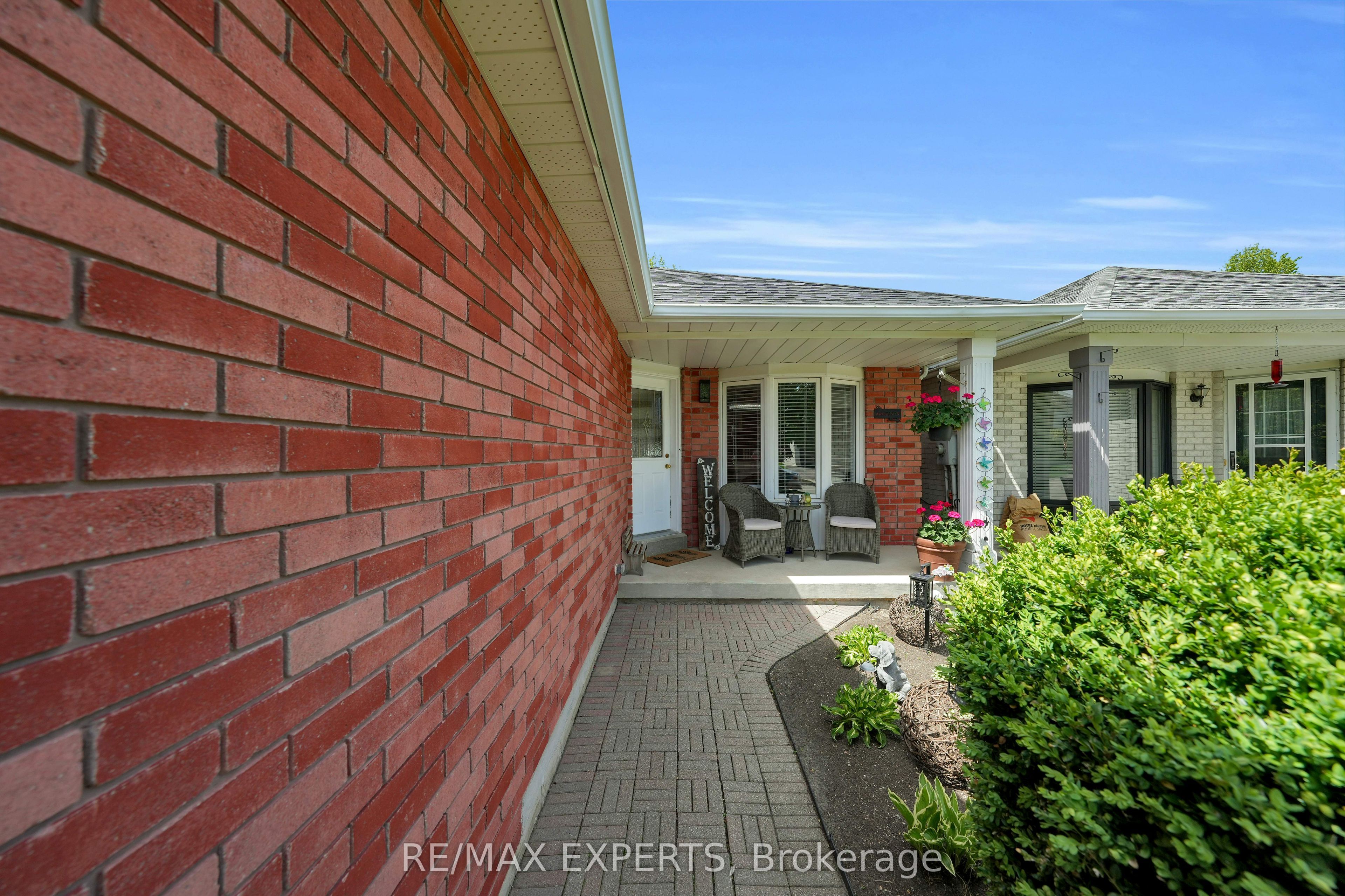 83 Gray Avenue