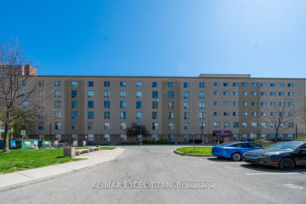 1407 Dupont Street 112