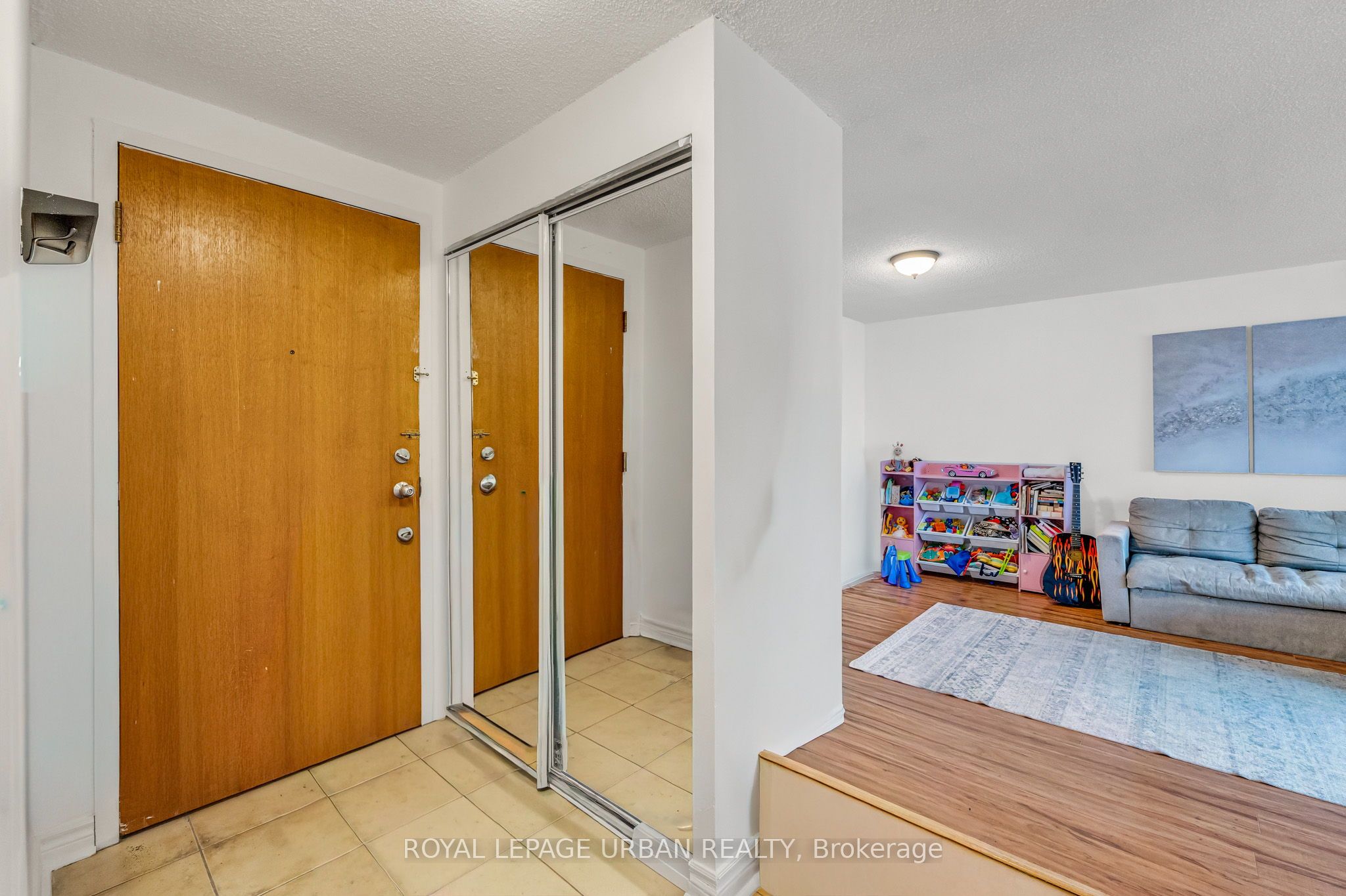 61 Markbrook Lane 1210