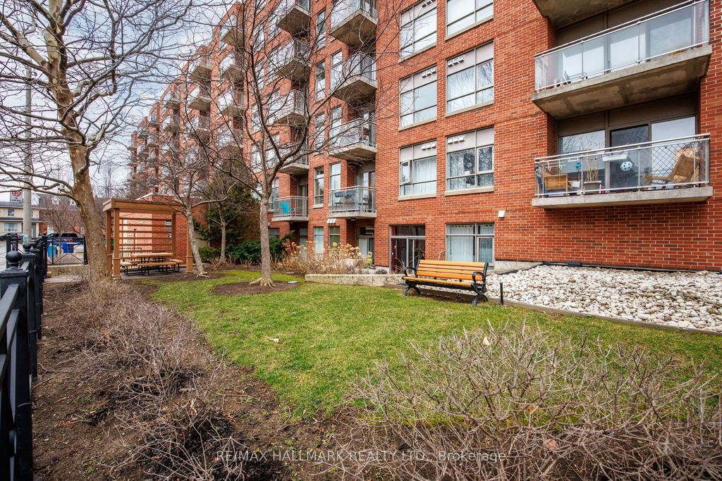 Photo of 2495 Dundas Street W #519, Toronto, ON M6P 1X4 (MLS # W12897698)