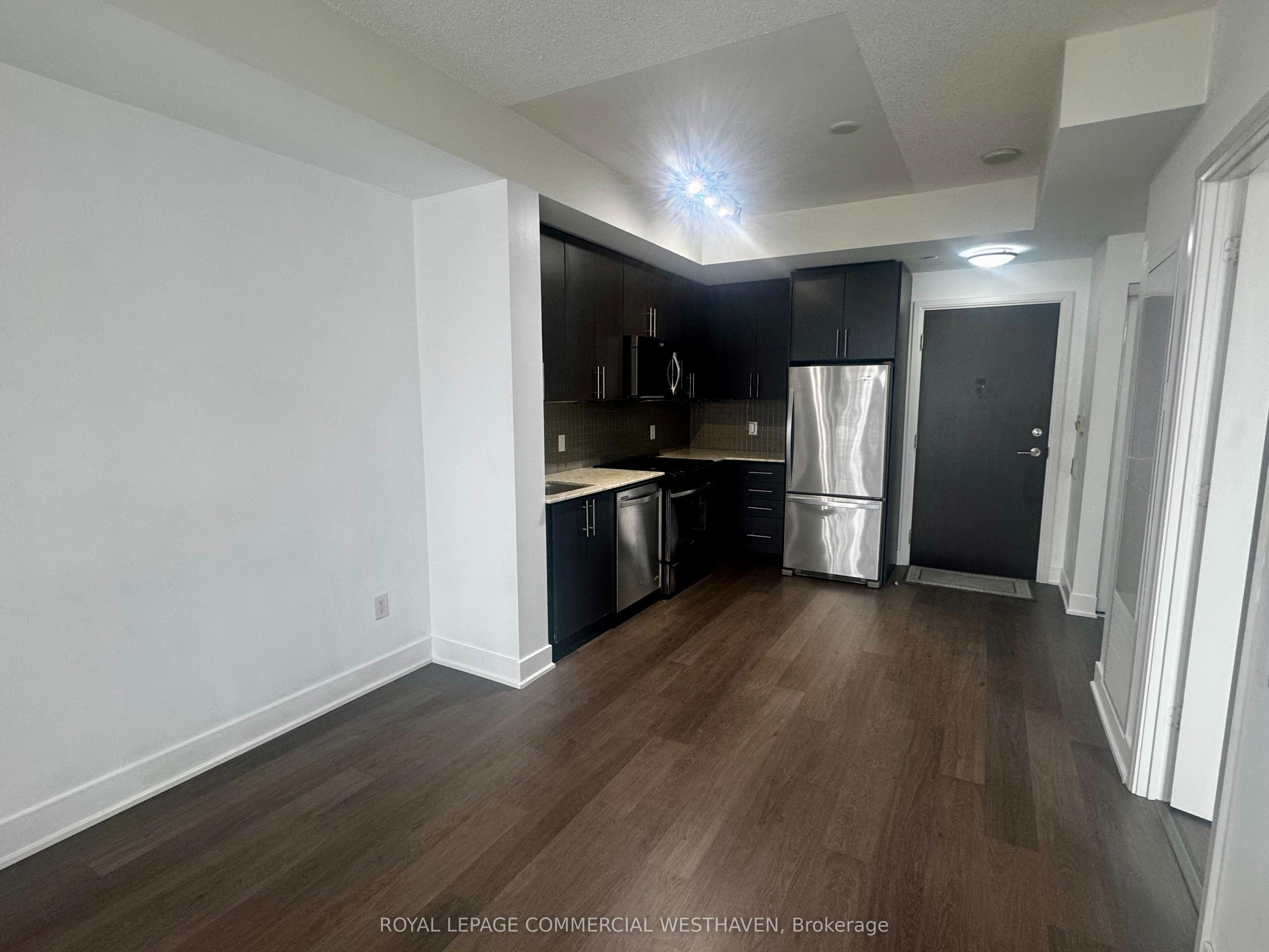 7608 Yonge Street 522